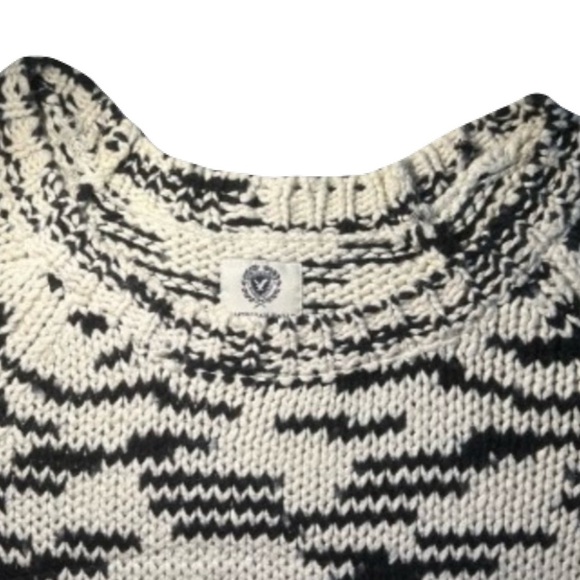 American Eagle Knit Sweater, Size Small - Picture 6 of 7